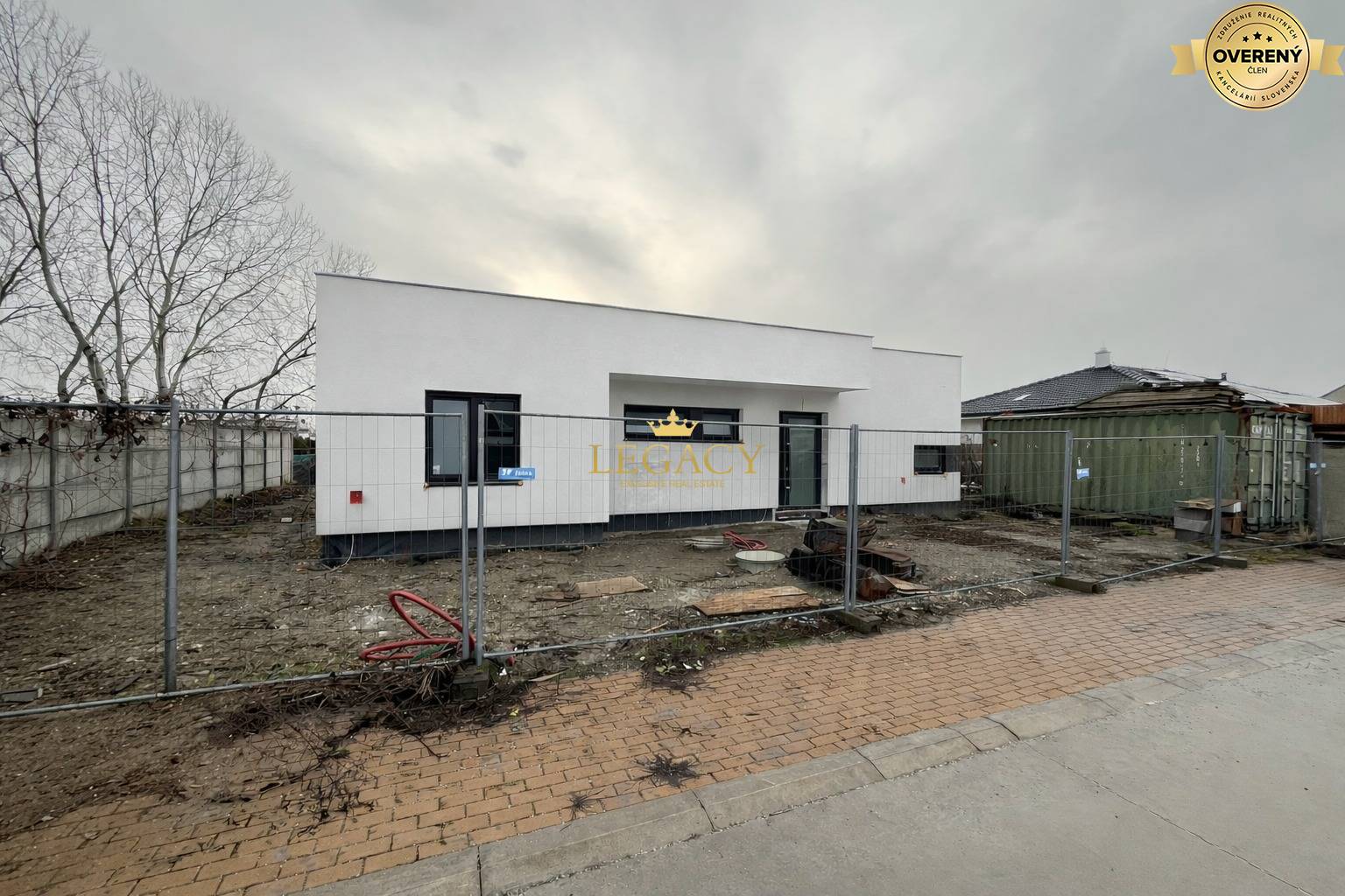 ChatGPT Image 30. 1. 2026, 17_27_57-converted-from-png.jpeg