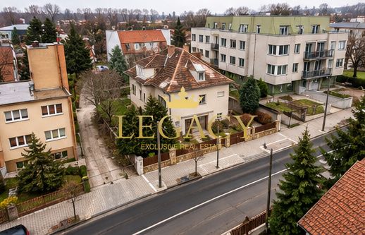 LEGACY_09.jpg
